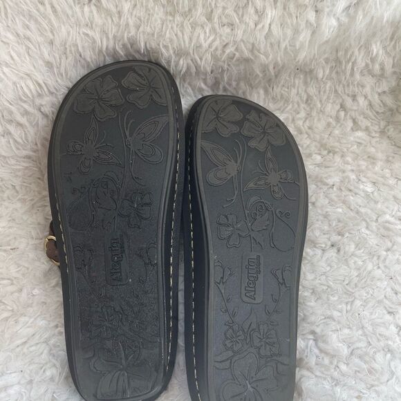 Alegria Leather brown wedge clogs with gold tone studs accents Size 40 US 9.5 - Picture 7 of 8